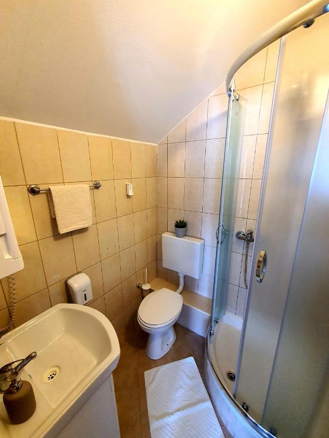 Guesthouse Kovačević Korenica Exteriér fotografie