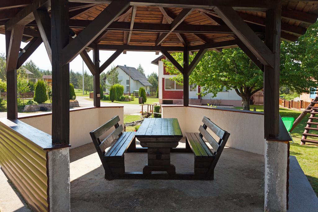 Guesthouse Kovačević Korenica Exteriér fotografie