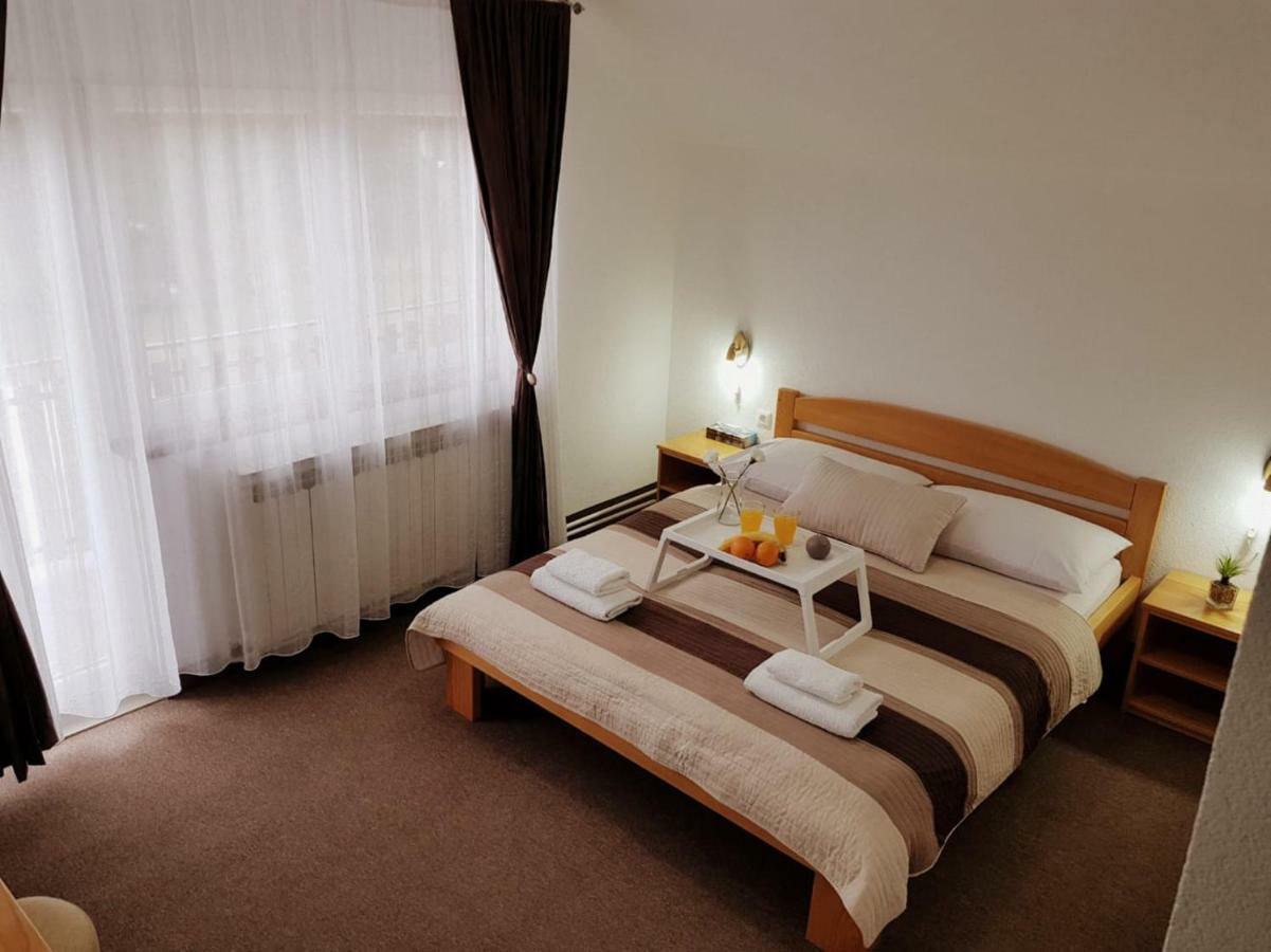Guesthouse Kovačević Korenica Exteriér fotografie
