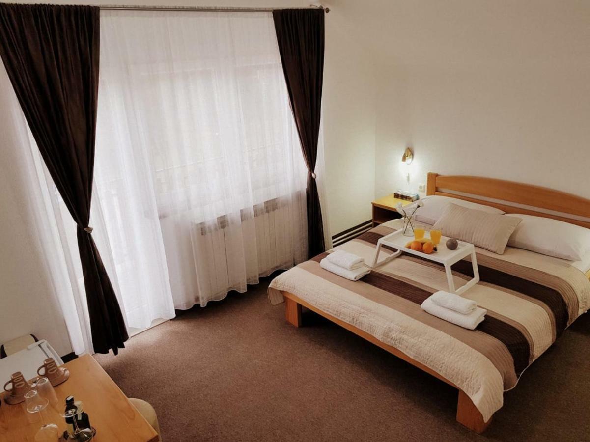 Guesthouse Kovačević Korenica Exteriér fotografie