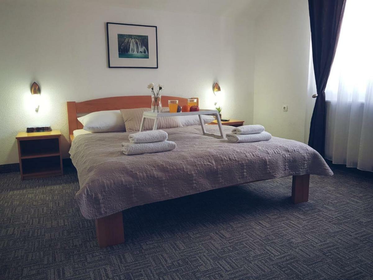 Guesthouse Kovačević Korenica Exteriér fotografie