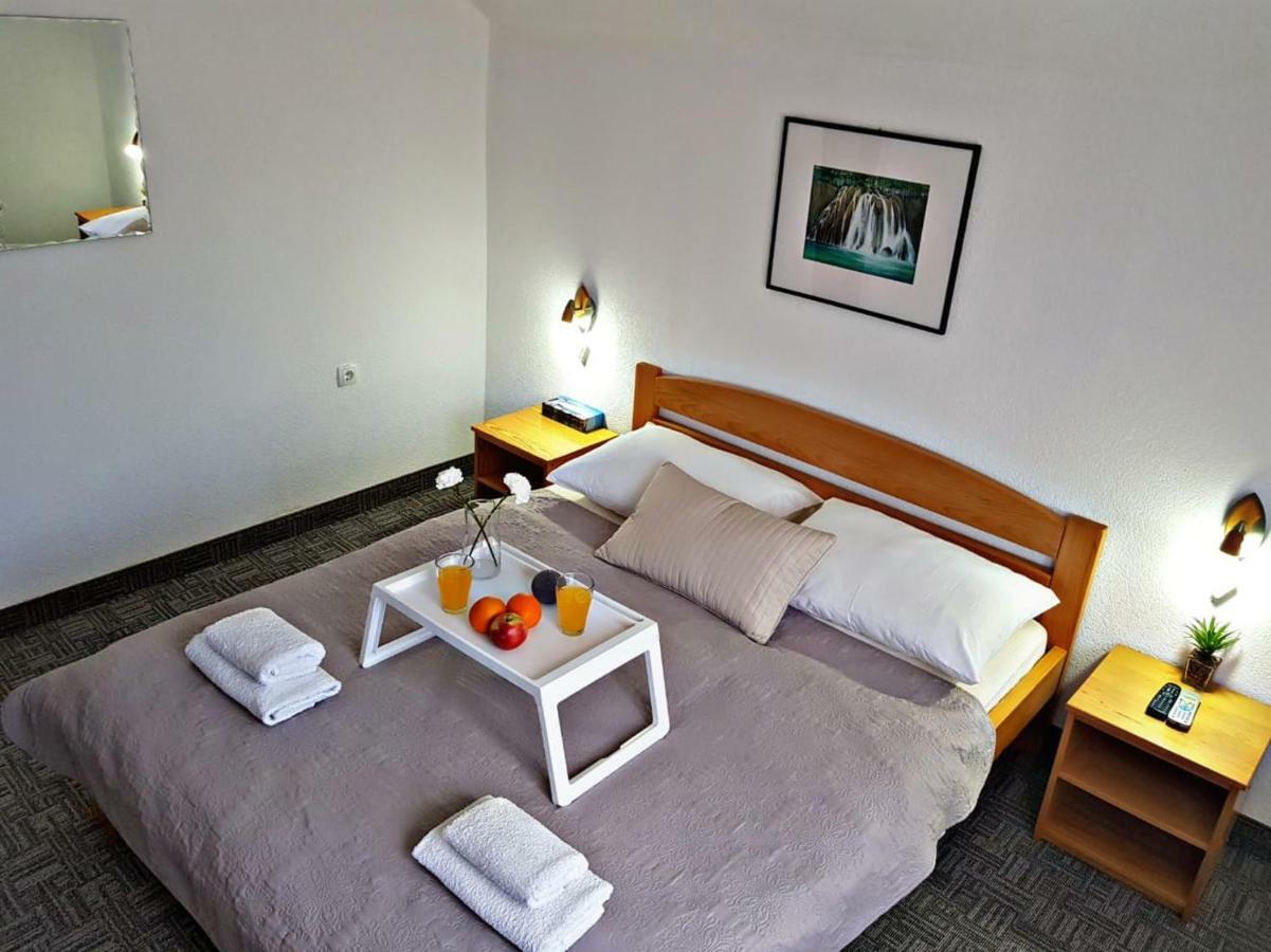Guesthouse Kovačević Korenica Exteriér fotografie